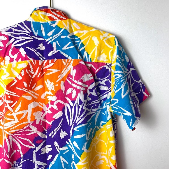Vintage Aloha Tropical Rainbow Carriage Court Short Sleeved Button Down- M - Picture 6 of 8